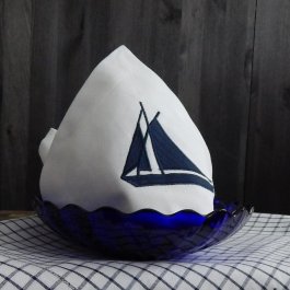 Napkin Boat, white / blue 40 x 40 cm