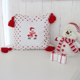 vit röd jul kudde vintermotiv med svensk design kuddfodral för julen