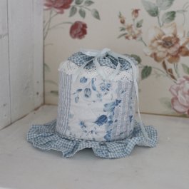 gårdsromantisk tyghållare för toalettrullen i ljuvlig romantisk stil