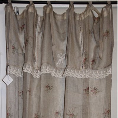 gardin längd gardinlängd vacker  transparant linnegardin med spets och blommönster